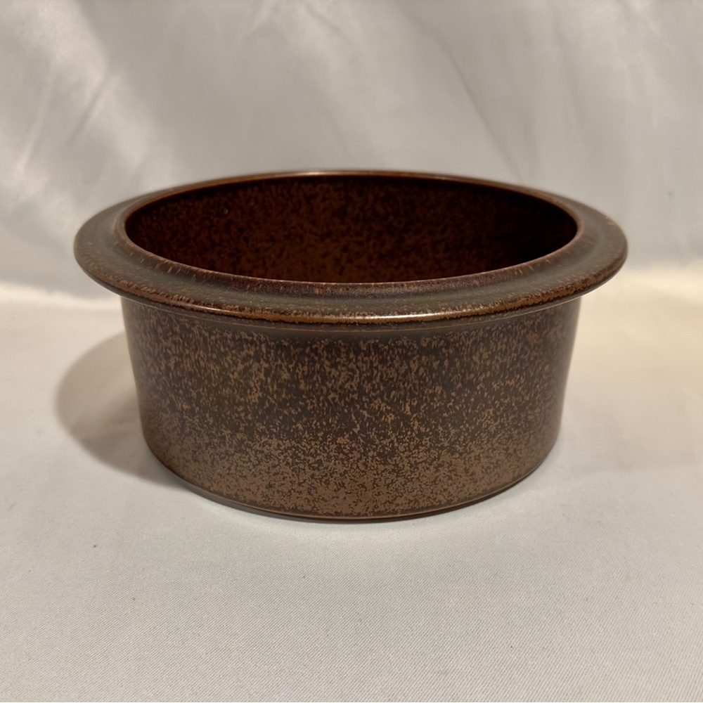 Mid-Century Arabia Finland Ruska Brown Ceramic Casserole Serving Bowl 9 1/8”